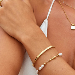 Daphne Minimalist Stainless Steel Bangle Bracelet
