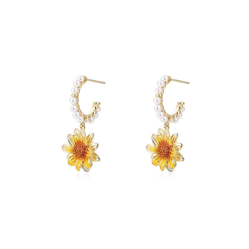 Camille Vintage-Inspired Pearl Floral Stud Earrings No. 756731