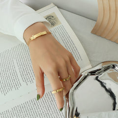 18K Gold-Plated Patterned Clasp Bracelet
