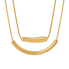 Minimal Curved Bar Pendant Necklace