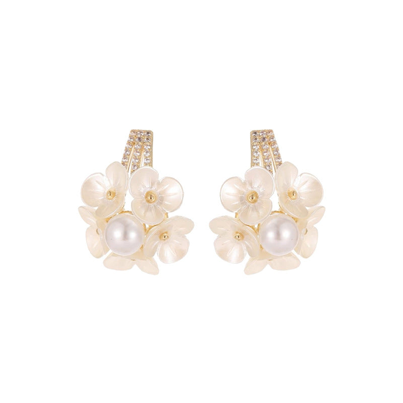 Camille Vintage-Inspired Pearl Floral Stud Earrings No. 659771