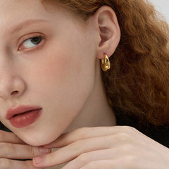 Daphne Minimalist Teardrop Stud Earrings