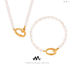Freshwater Pearl Necklace & Bracelet