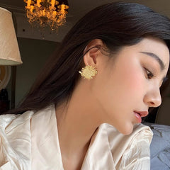 Nadine Vintage-Inspired Stud Earrings No. 088059
