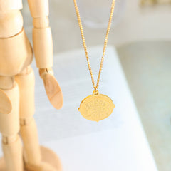 Ornate Round Motif Pendant Necklace