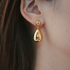 Nadine Teardrop Stud Earrings No. 890939