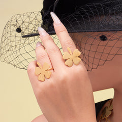 Four-Petal Flower Necklace, Earrings & Ring