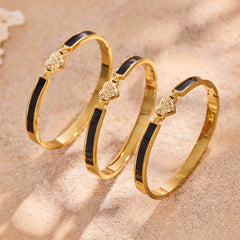 Heart Cubic Zirconia Black Enamel Bangle