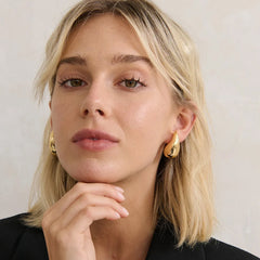Marielle Vintage-Inspired Teardrop Stud Earrings