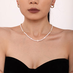 Daisy Pearl-Look Beaded Necklace