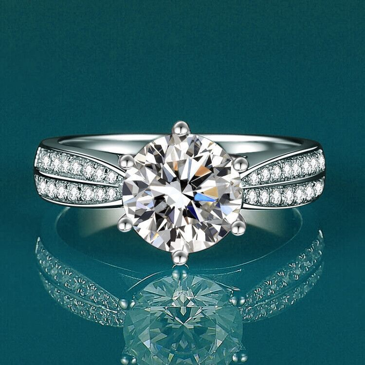 Lumière Charm Ring product detail