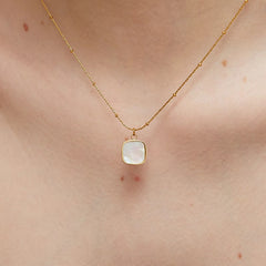 Nicolette Vintage-Inspired White Mother-of-Pearl Heart Pendant Necklace