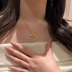 Camille Brushed Clover Necklace