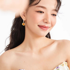 Camille Vintage-Inspired Pearl Floral Stud Earrings No. 756731