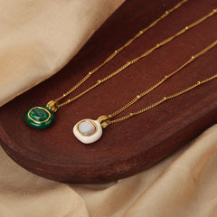 Shell and Malachite Pendant Necklace