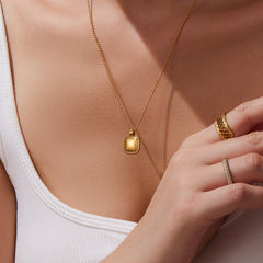 Shell Butterfly Pendant Necklace