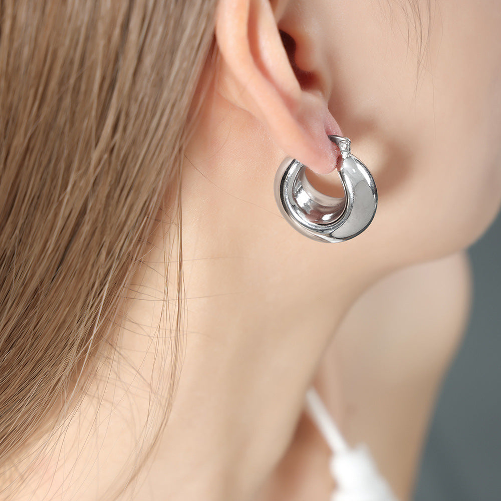 Polished Wide Oval Hoop Earrings