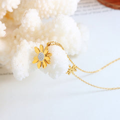Daisy Cubic Zirconia Pendant Necklace