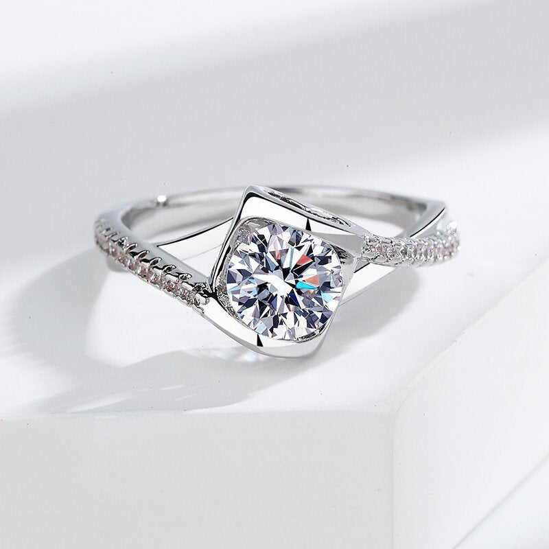 Lumière Charm Ring product detail