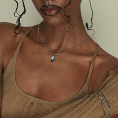 Marielle Vintage-Inspired Teardrop Choker Necklace