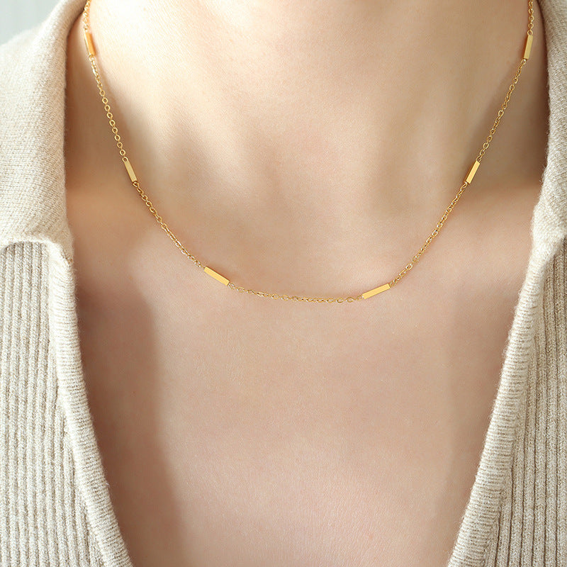 Minimal Bar Accent Chain Necklace