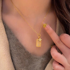 Daphne Brushed Clover Necklace