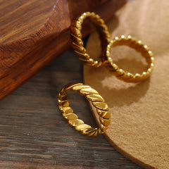 18K Gold-Plated Twisted Band Ring