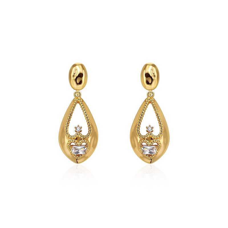 Marielle Vintage-Inspired Teardrop Stud Earrings No. 943803