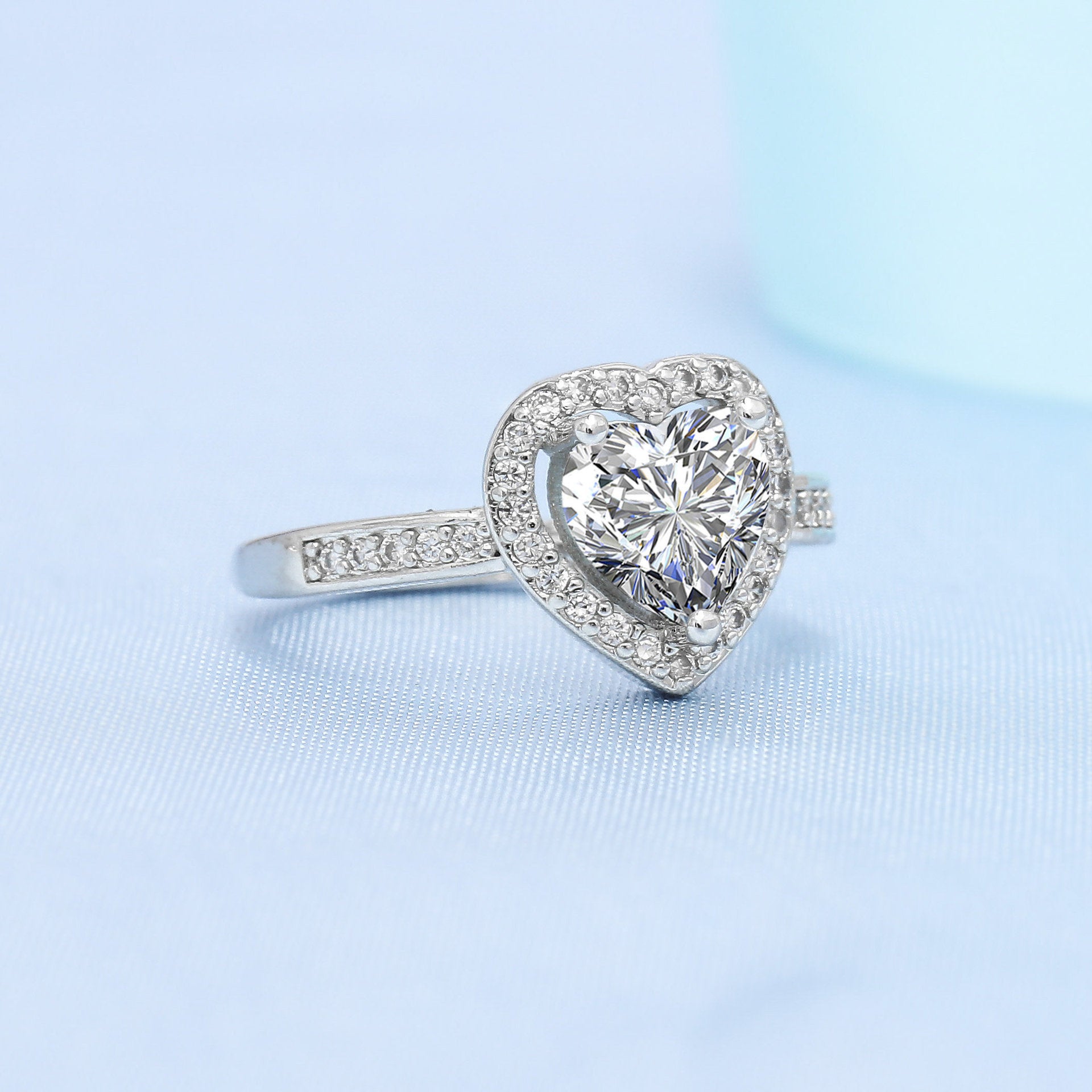 Lumière Charm Ring product detail