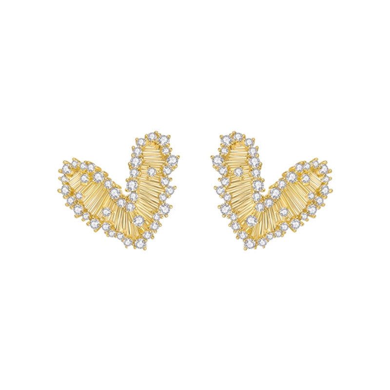 Daphne Vintage-Inspired Pavé Heart Stud Earrings