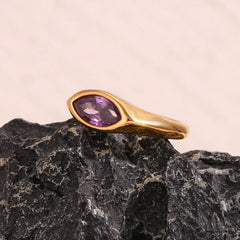 18K Oval Diamond Cut Ring