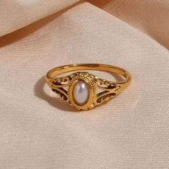 18K Vintage Inspired Pearl Ring