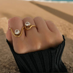 18K Irregular Twist Diamond Ring
