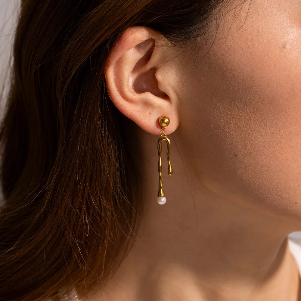 18K Dainty Asymmetrical Melted Gold Pearl Earrings