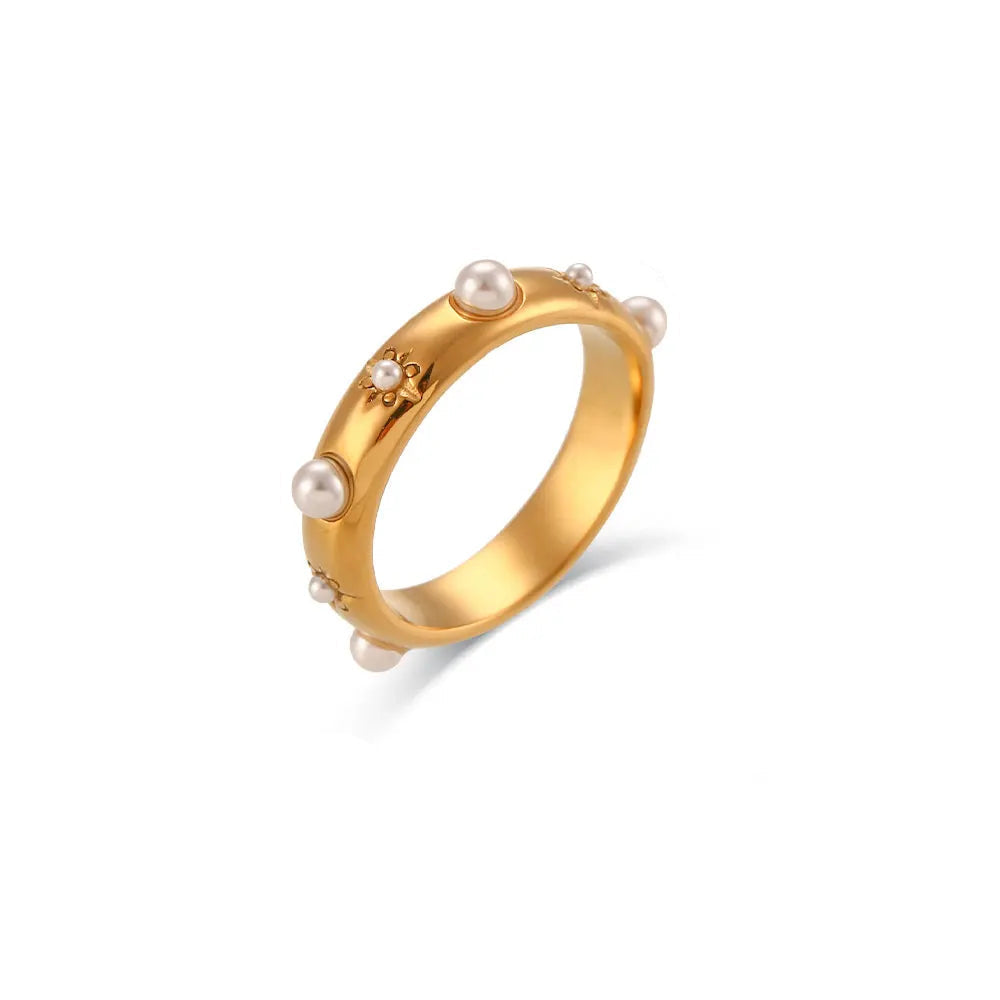 18K Star & Stone Embedded Ring