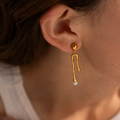 18K Dainty Asymmetrical Melted Gold Pearl Earrings