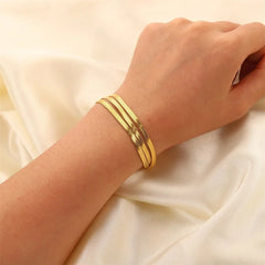 18K Triple Layered Herringbone Bracelet