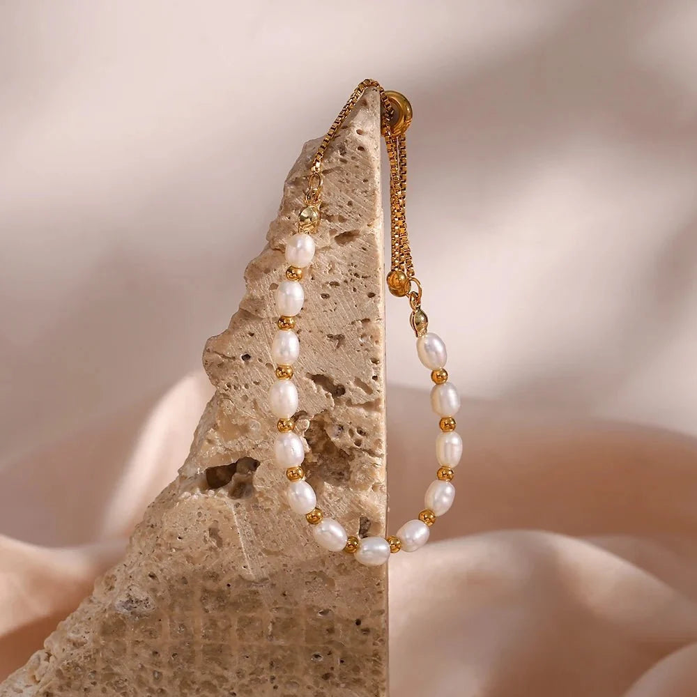 Adjustable Gold Accented Pearl Bracelet - Veinci