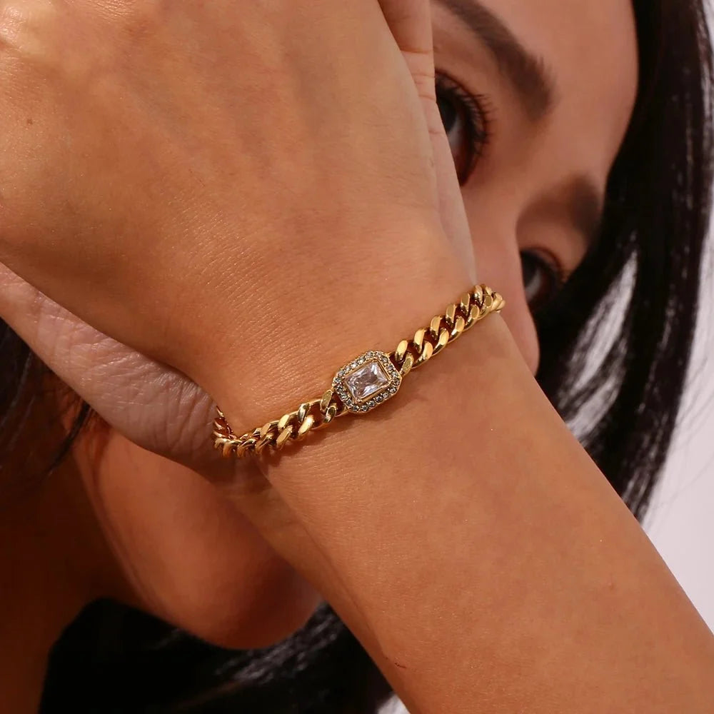 Cuban Chain Square Cut Diamond Choker and Bracelet - Veinci