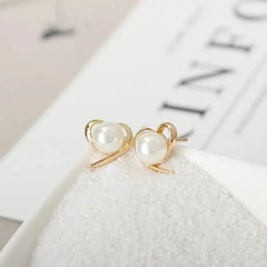 Dainty Gold Accented Heart Pearl Stud Earrings - Veinci