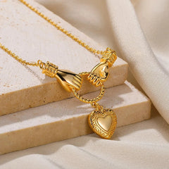 Dainty Holding Onto Love Necklace - Veinci