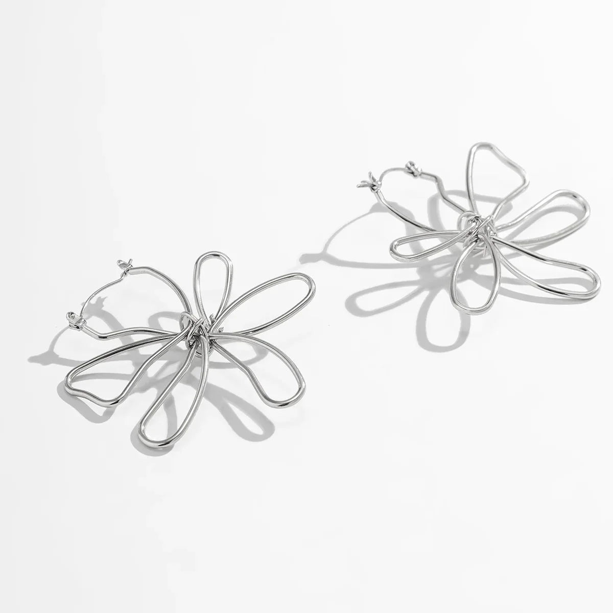 Floral Knot Outline Earrings - Veinci