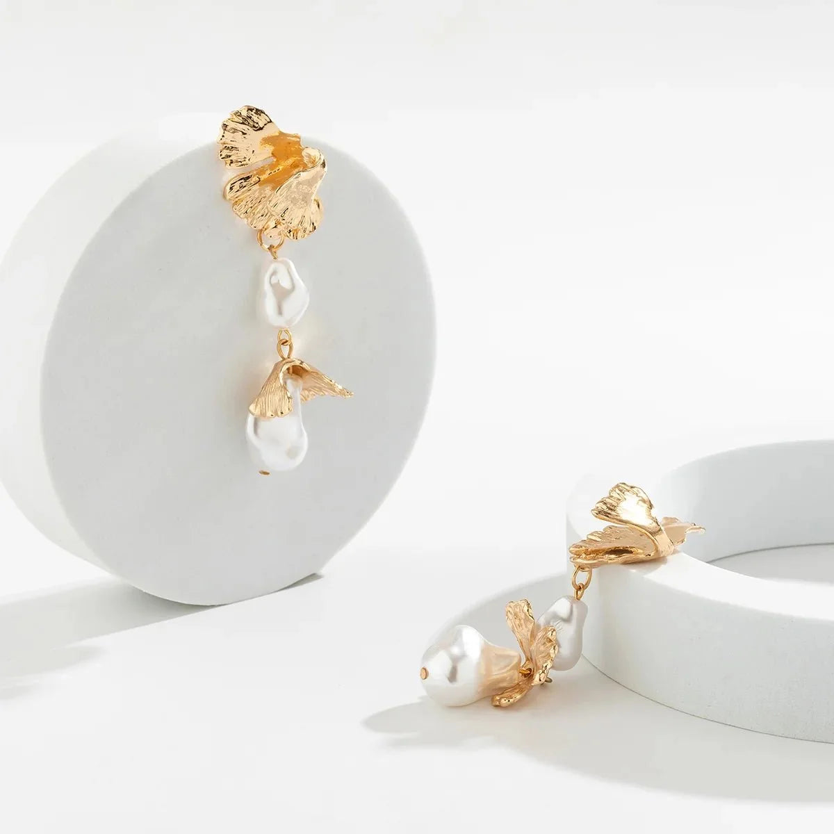 Floral Pearl Blooming Earrings - Veinci