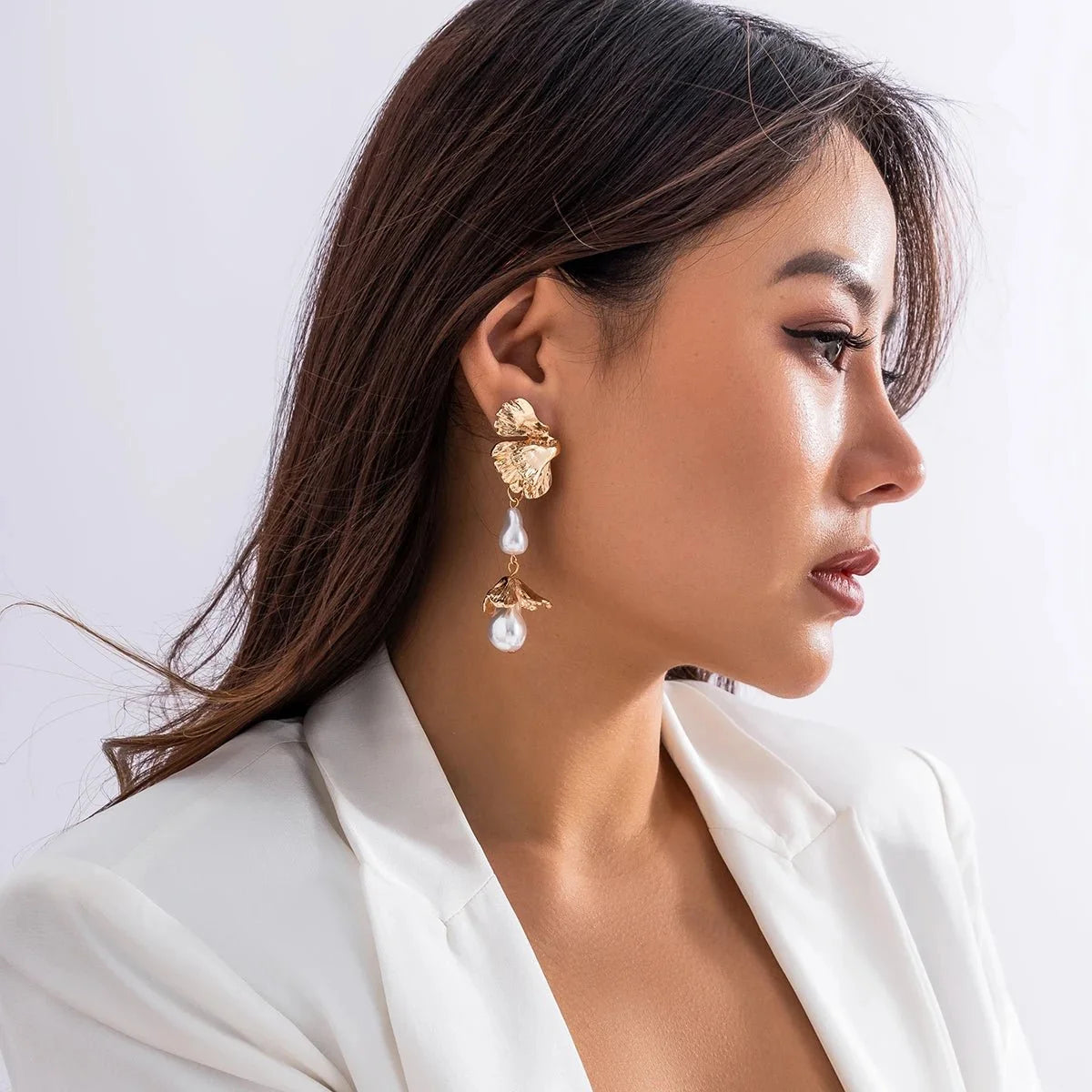 Floral Pearl Blooming Earrings - Veinci