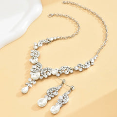 Rounded Diamond Glammer Necklace and Earrings Set - Veinci