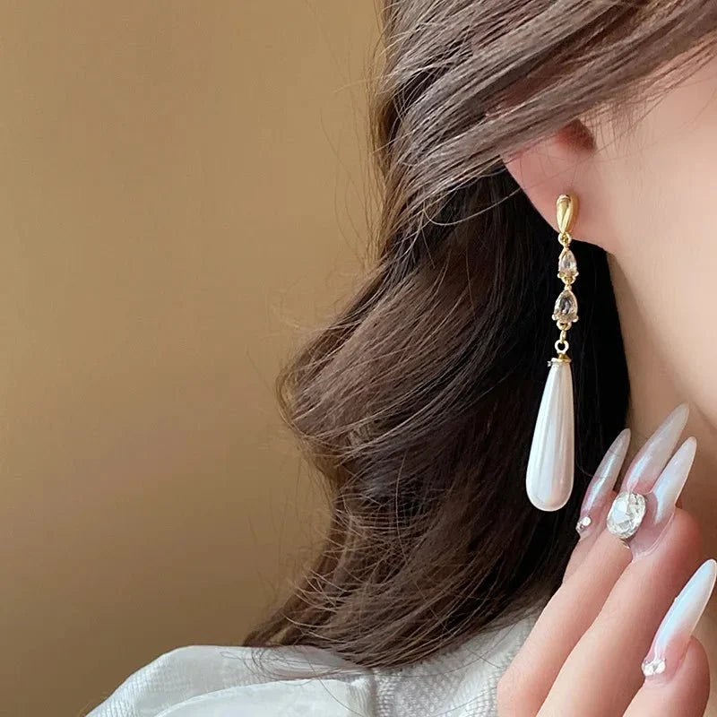 Water Drop Pearl Diamond Earrings - Veinci