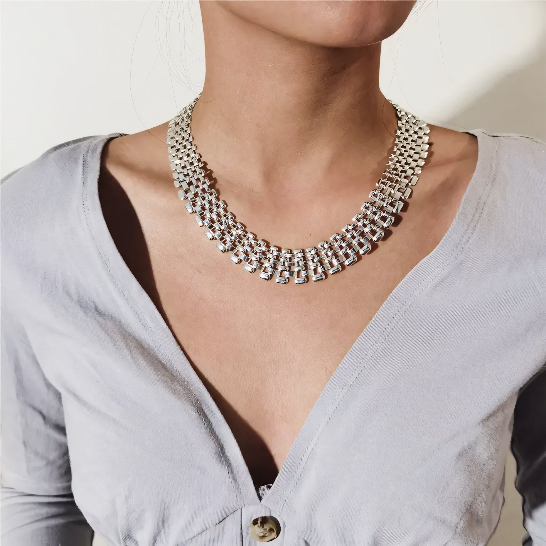 Wide Flow Flat Chain Choker Necklace - Veinci